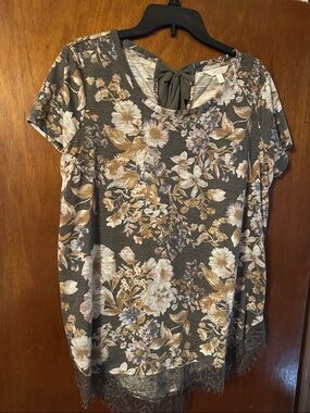 Lauren Conrad Women's Floral Short Sleeve Tee with Lace Hem - Green